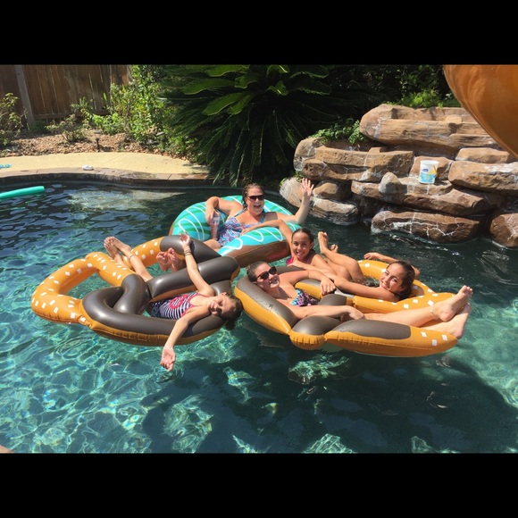 WELCOME TO MY CLOSET 👍🏼💖 - Picture 5 of 14